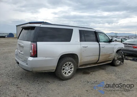 2015 GMC Yukon Xl K1500 Sle z USA, uszkodzony, nr VIN 1GKS2GKC3FR176990